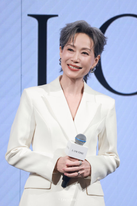 蔡依林叶童现身兰蔻菁纯MD新品发布会
