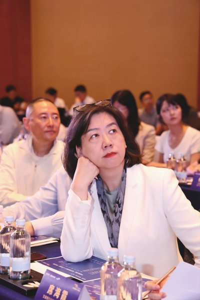 境外实践与本土借鉴：投顾生态的建立是核心答案