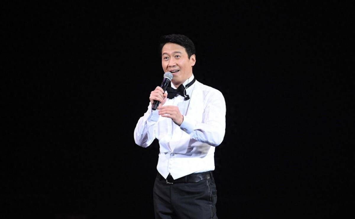 如何评价四大天王之首黎明的唱功?
