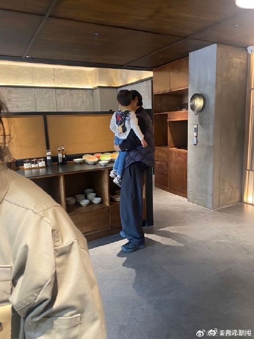 魏晨和于玮是怎么认识的？