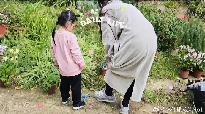 为什么向佐儿子向笙留齐肩长发不剪短？