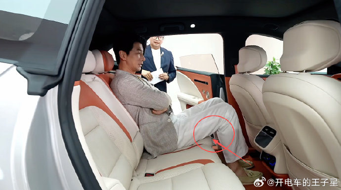 阿维塔06T的销量在其所在细分市场中处于什么水平？