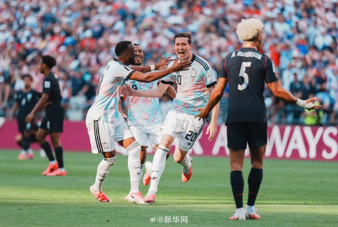 比利时门将库尔图瓦解锁世界杯20场里程碑