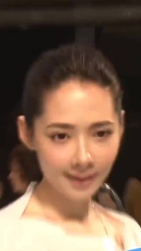 郭碧婷向佐晒儿女近照，家庭和睦