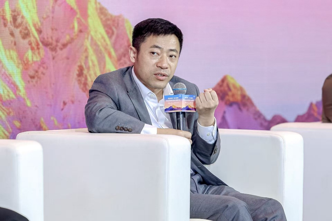 知行合一 驾控融合华为乾崑陈金助详解智能底盘技术架构演进与产业蓝图