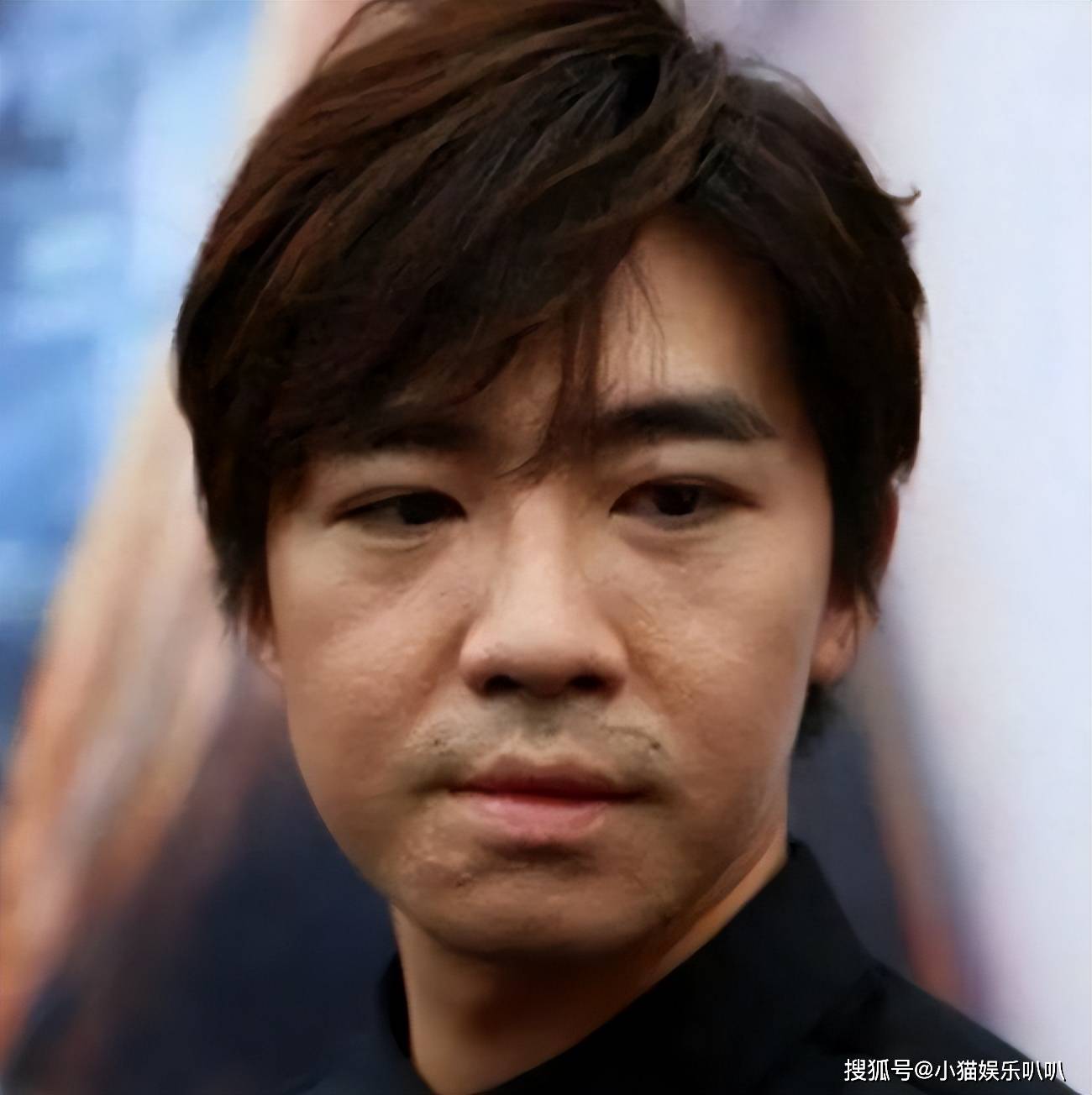 俞灏明烧伤15年：女友跑了，他背了所有黑锅，如今活成最体面的人
