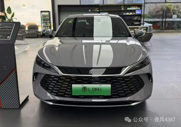 10-15万插混轿车别乱买！秦PLUS、星光、深蓝L03、银河L6，算完账才发现最适合你的不是最贵的