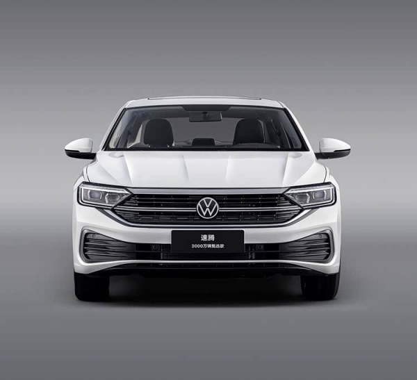 一汽- 大众 2026 款速腾 300TSI 飞越版 vs 超越版 配置对比