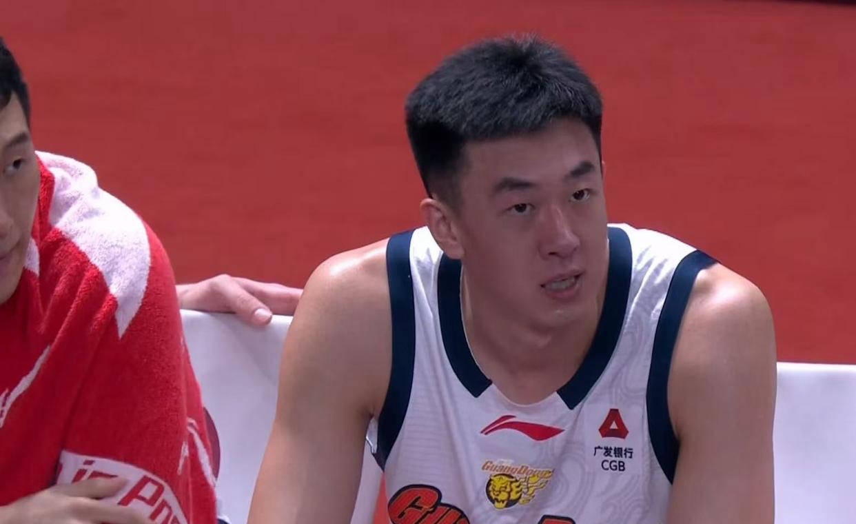 挤走王少杰！CBA状元内线区俊炫曝或加盟广东队，杜锋或看中！