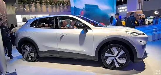 【深蓝S05一款紧凑型新能源SUV_汽车新闻】-易车_深蓝汽车鞍山建设大道店