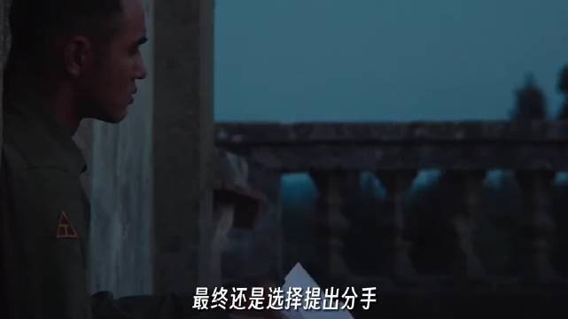 被弃男子获赠战友父亲遗物，约定退伍归还