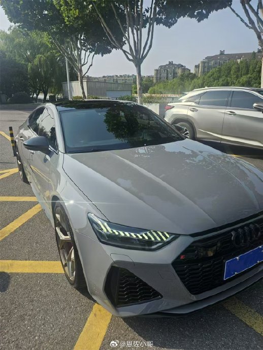 奥迪RS7的保值率相比迈巴赫S480如何？
