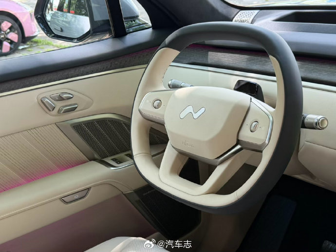 蔚来乐道L90的内饰设计有什么亮点？