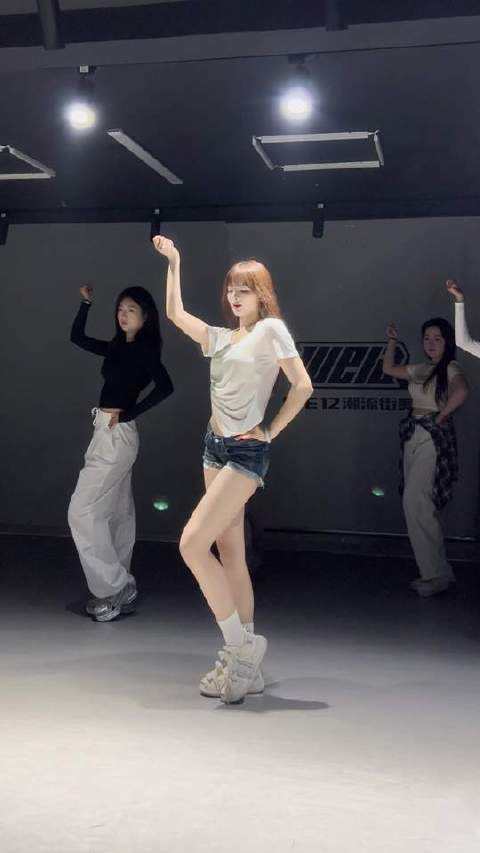 私密马赛大烤肉酱 瓦达西 爱你 excuseme舞蹈挑战