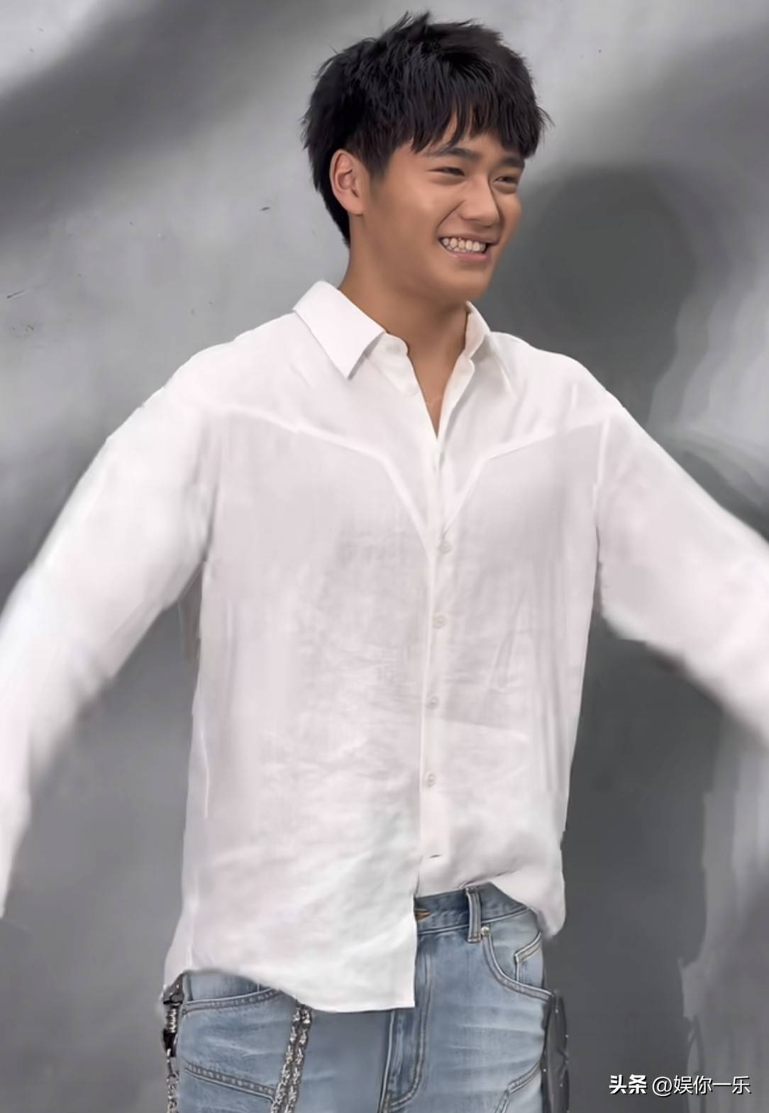 星二代齐聚红毯，王中磊儿子乖邹市明儿子酷曹格儿子最帅