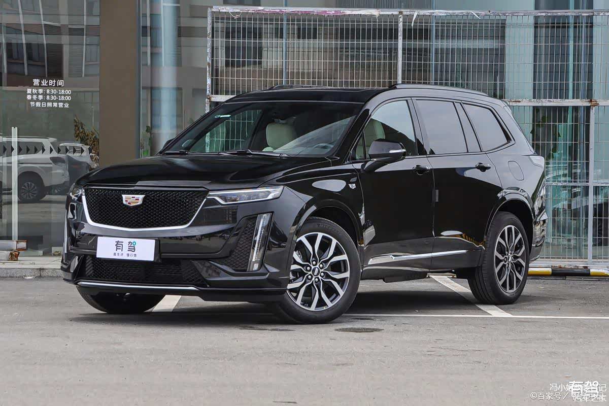 炸场!2026款凯迪拉克XT4正式上市,15.99万起,碾压宝马X1