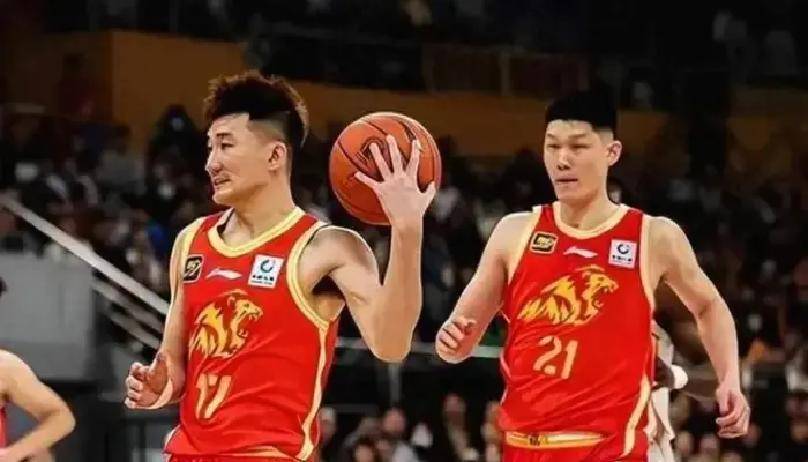 6.7日：广厦为什么打不过上海队？胡金秋终于说出心里话，说的非常实在