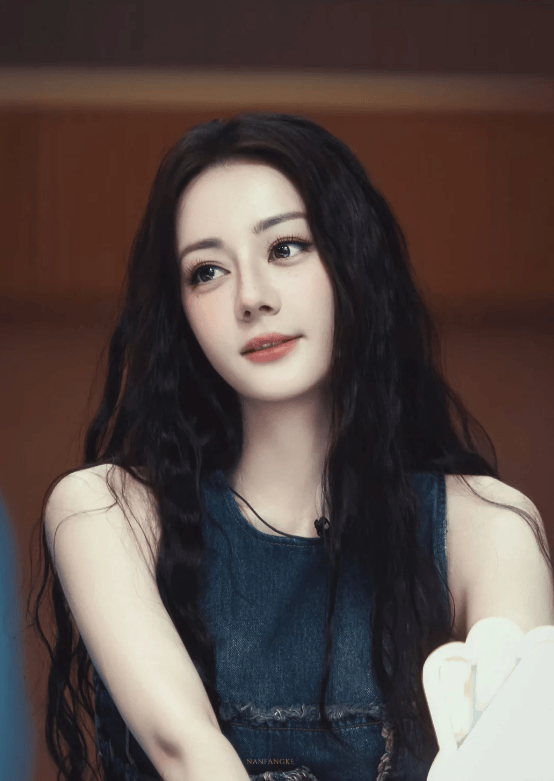 成毅、热巴、林俊杰女友转正？杨紫、赵丽颖、孟子义、赵今麦、锦鲤、吴谨言、陈伟霆、宋佳