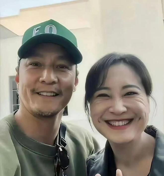 吴彦祖贾玲同框近照曝光！贾玲瘦到快认不出，两人笑得像孩子一样开心