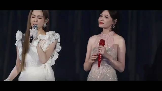 范玮琪叶一茜同台合唱声线交织浑然天成