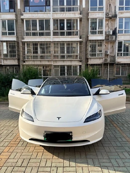 30万预算买纯电轿车，奔驰纯电CLA和Model 3哪个更保值？