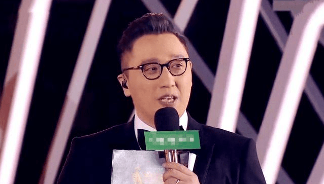 华少采访张家辉，言语中带着傲慢，张家辉:主持人的分寸在哪_节目
