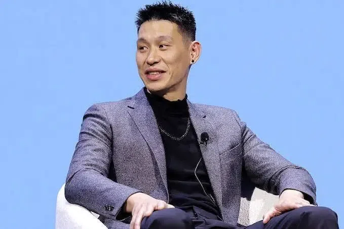 林书豪：此前解说东契奇准备8小时 可能只讲2分钟
