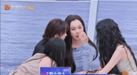 范玮琪“浪姐”四公没人选哭了！唐艺昕队主动接纳她