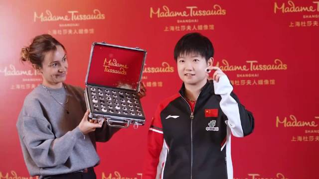孙颖莎蜡像入驻上海杜莎，国乒现役第一人打破179年传统