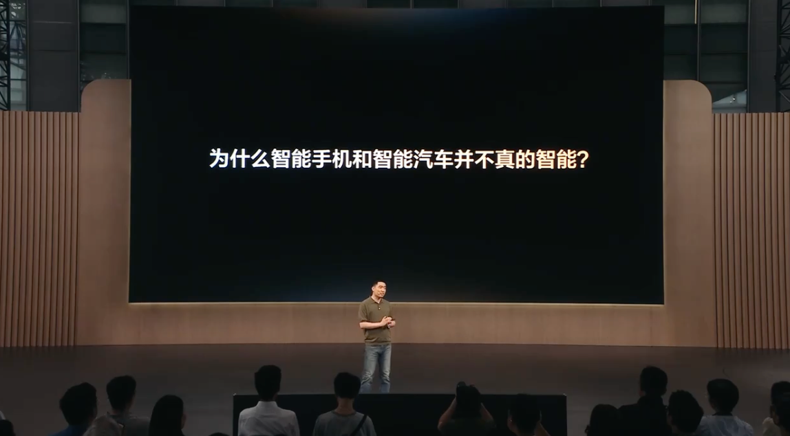 理想汽车宣布下半年马赫VLA能力持续进化，Q4对齐特斯拉FSD V14