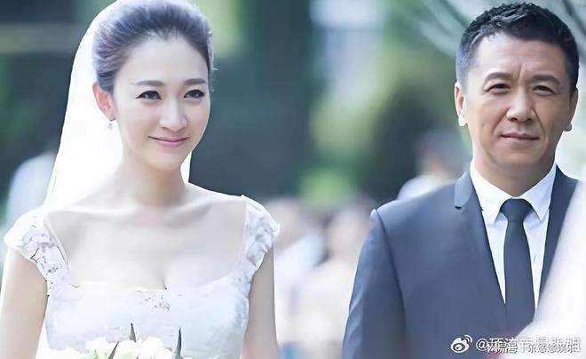 大瓜！曝李小冉婚变知情人透更多！网友一针见血难怪不停参加综艺