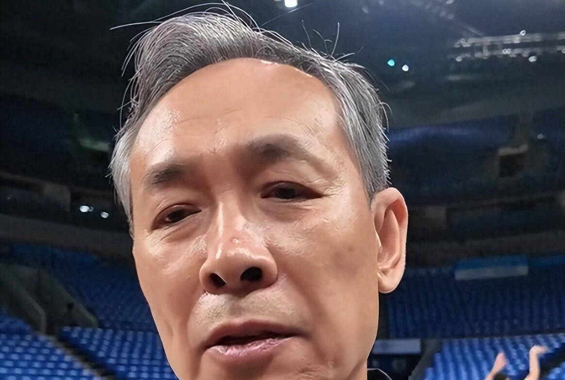 许利民坦言：曾凡博发烧缺席，威廉姆斯上场，对麦基进行开导，相信今天会变好