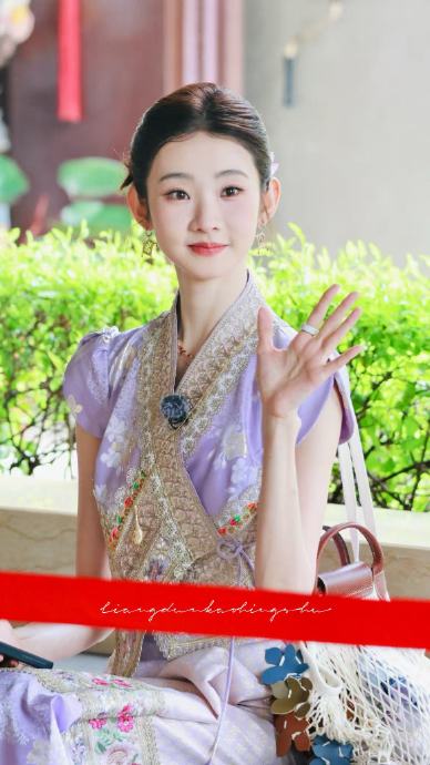 傣族服饰如何与现代时尚融合？