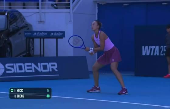 WTA雅典站第二轮 郑钦文全场轰出13记Ace…