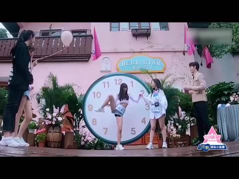 “感觉第一个板腿120°已经很牛了，直到张艺凡出马，看呆所有人… ”
