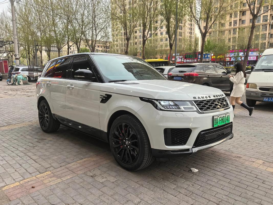一个更新一个玩完,揽胜运动PHEV和卡宴插混怎么混的?