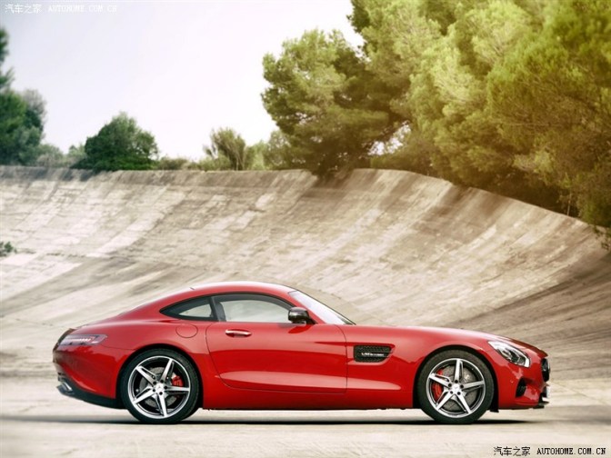 奔驰AMG GT