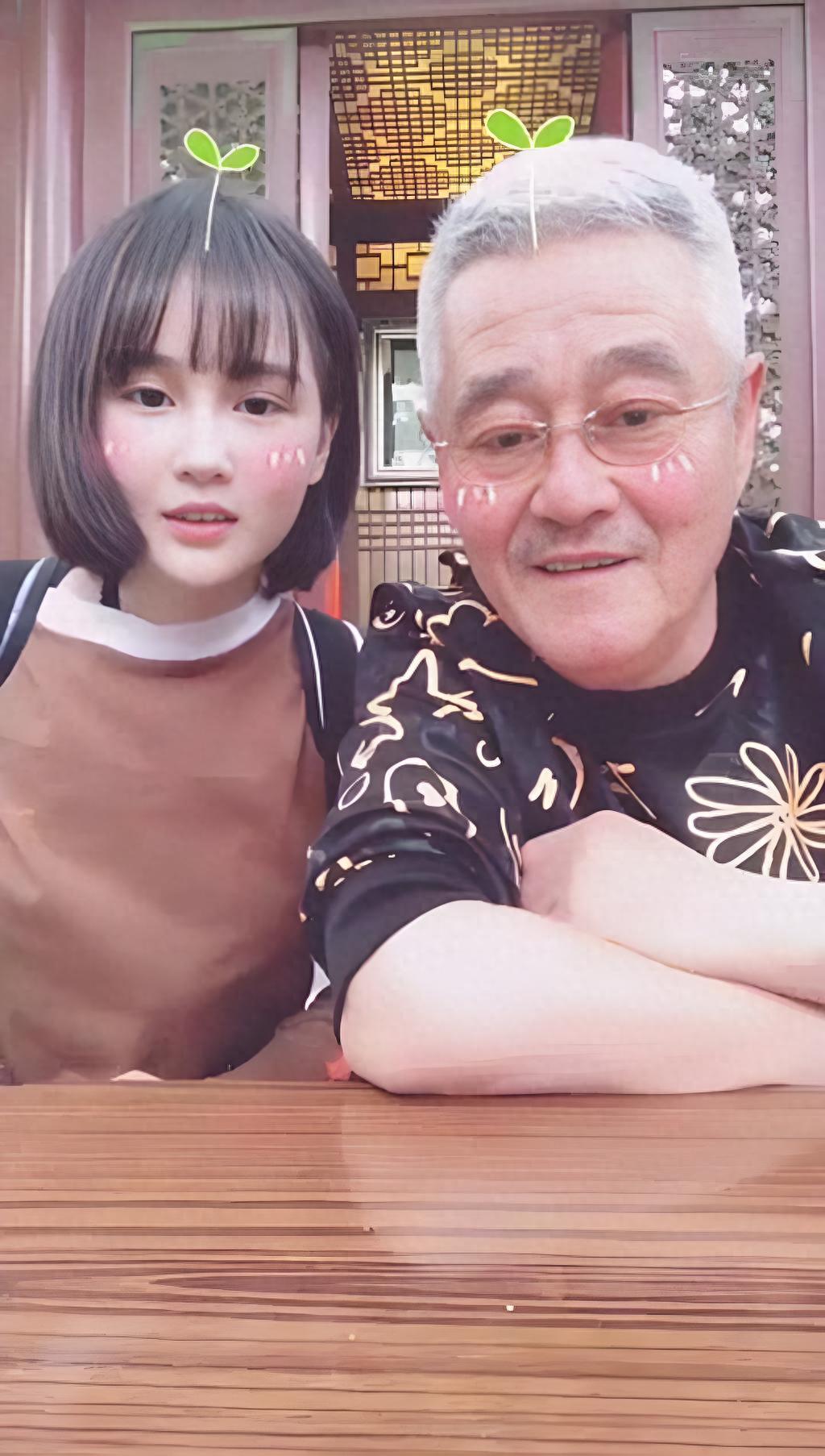 赵本山女儿求带货被拒:老艺术家的“清醒”，打了多少人的脸?_大小何