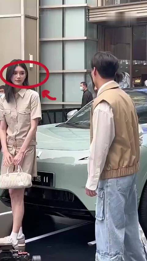 特写镜头抓拍明星微表情，奚梦瑶变脸，吴京笑里藏刀，李雪健发飙
