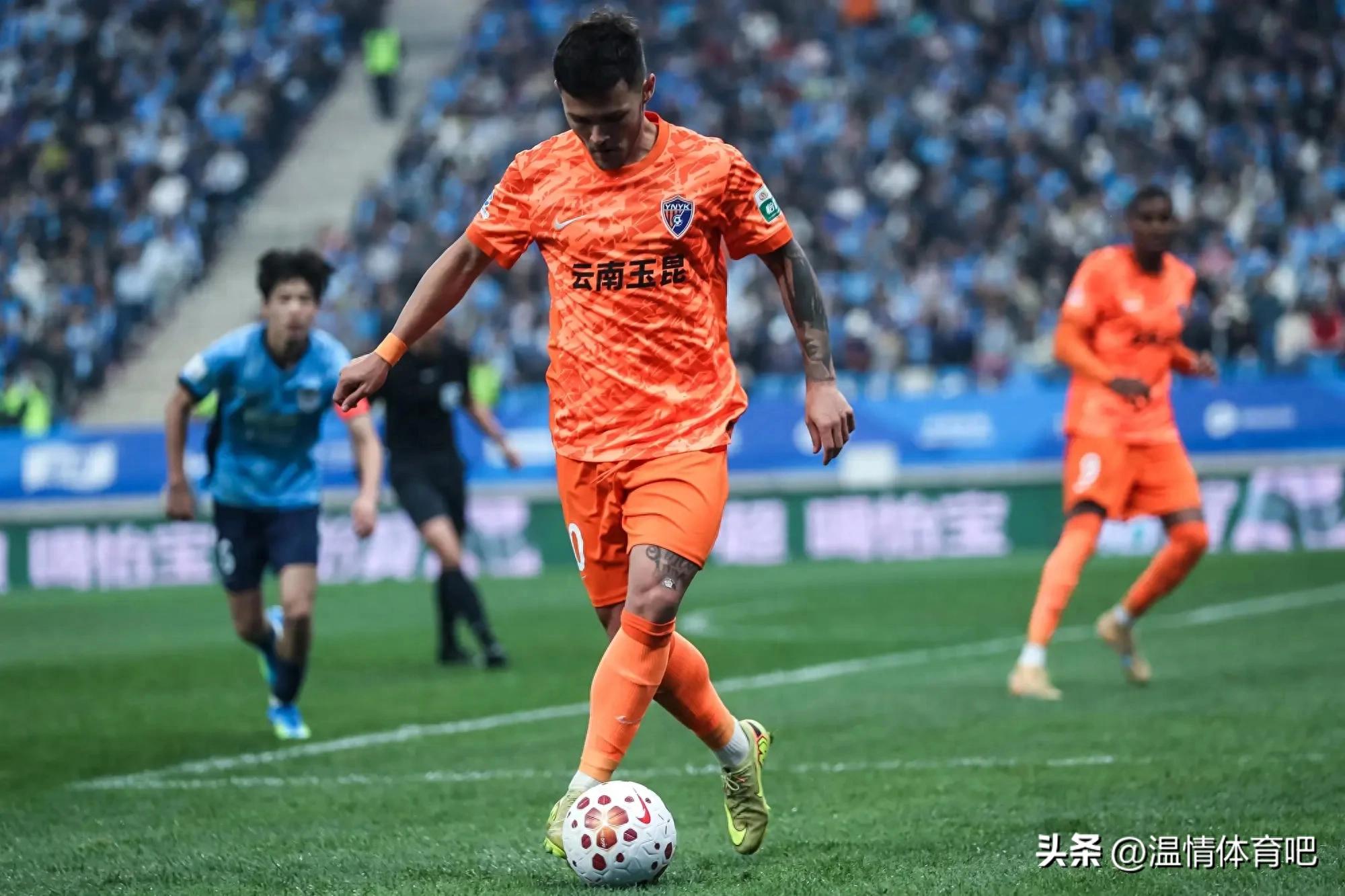 2-2！中超卫冕冠军爆发！海港拒绝连败，玉昆雨夜遭平，4场丢11球