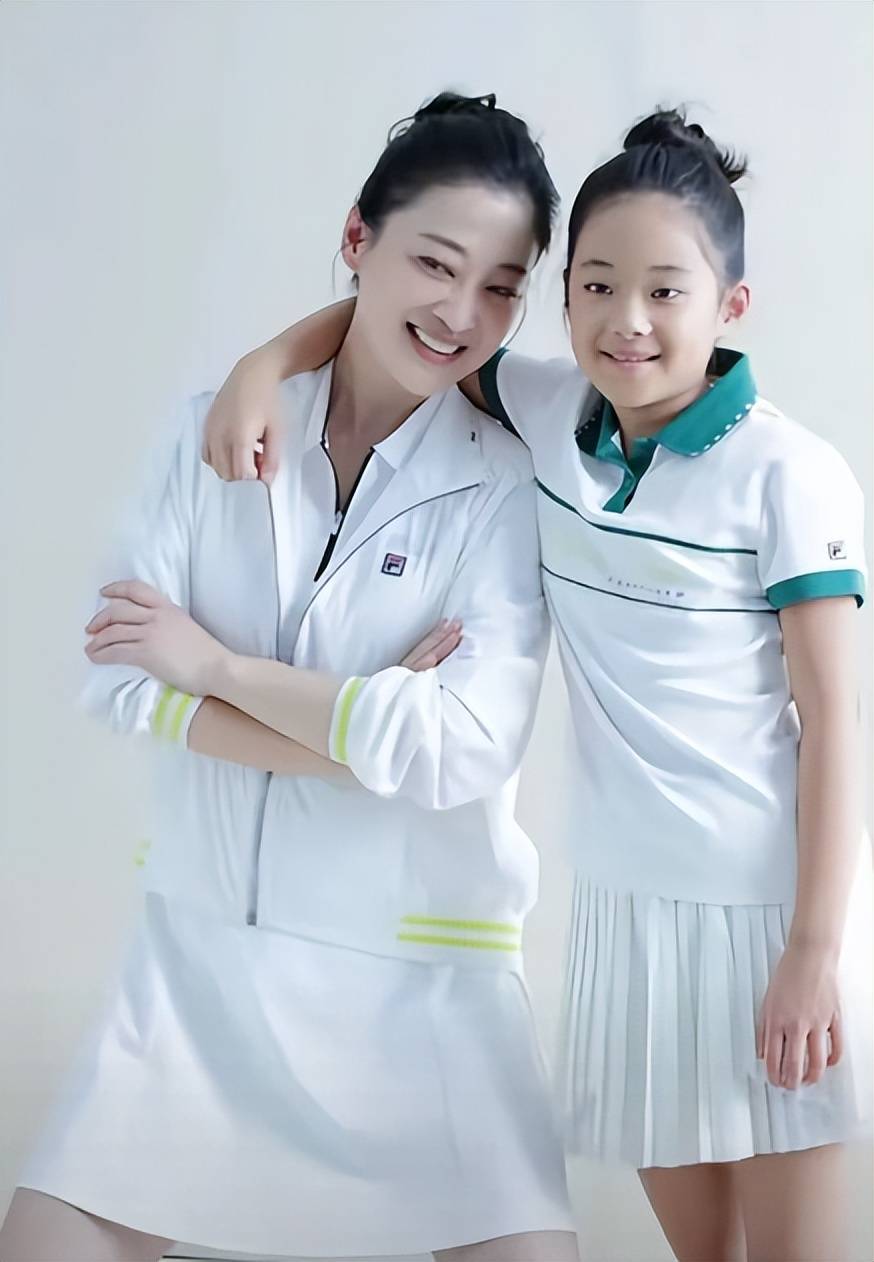 百花奖提名引争议，沈腾又无缘，陈丽君和梅婷12岁女儿争最佳新人