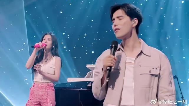 阿云嘎秦霄贤张碧晨同台演唱《安静》，超好听！
