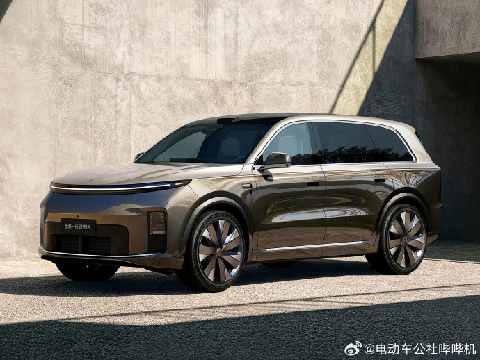 智界V9对比同价位理想L9谁更值得买？