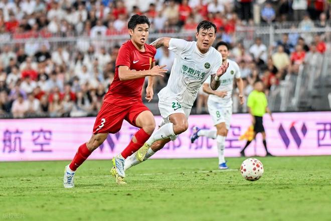 重庆铜梁龙1-1浙江，赛后评分：不是王钰栋第一，重庆33号第一