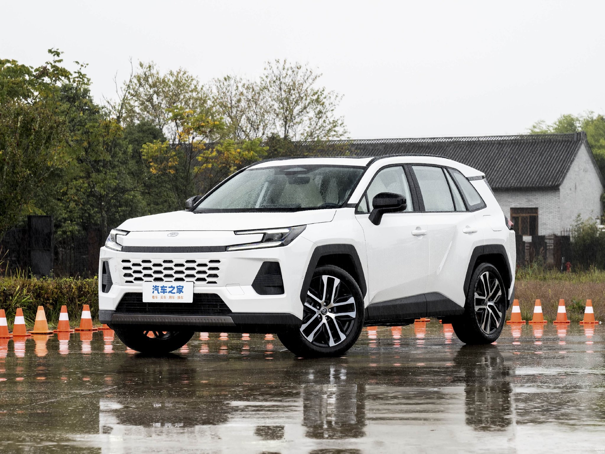 2026 款丰田威兰达配置解读:家用紧凑 SUV 省心标杆