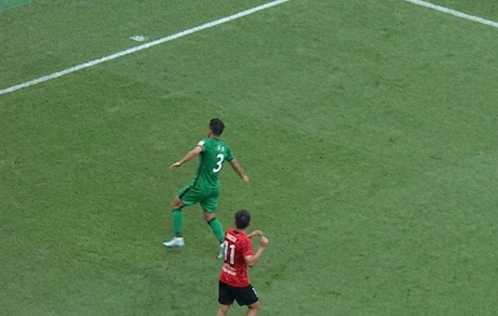 没完了！国安飞翼1年内连伤2次，本赛季仅踢3轮联赛，已成伤仲永