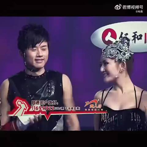 “依然记得张杰谢娜这个片段，当年在电视上看的，记忆犹新”
