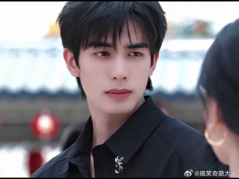 六年前的他们求了一个答案，六年后的他们就是答案本身