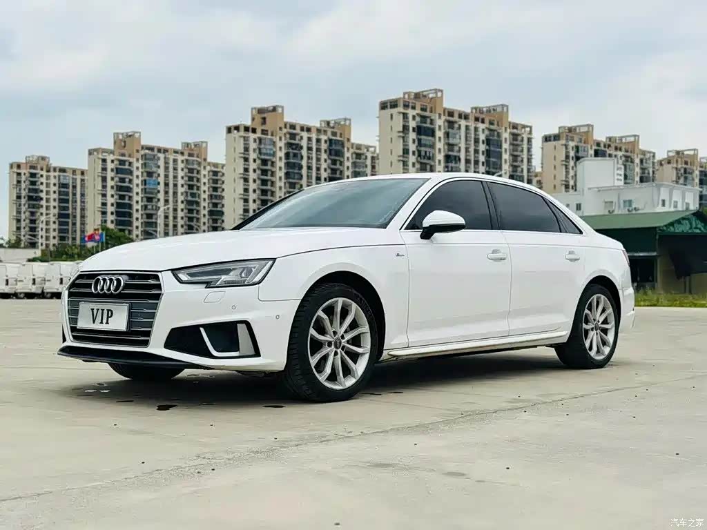 10.98万拿下奥迪A4L,行驶10.5万公里,运动中型轿车