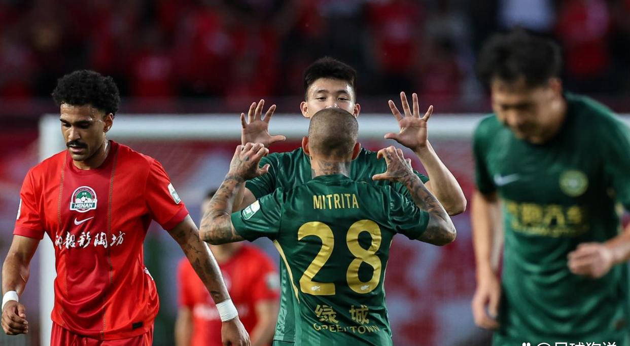 浙江队客场2-0获胜，王钰栋连续三场无进球